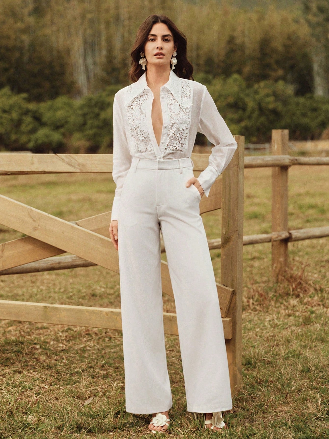 Women's White Lace Applique Turndown Collar Co-ord Set