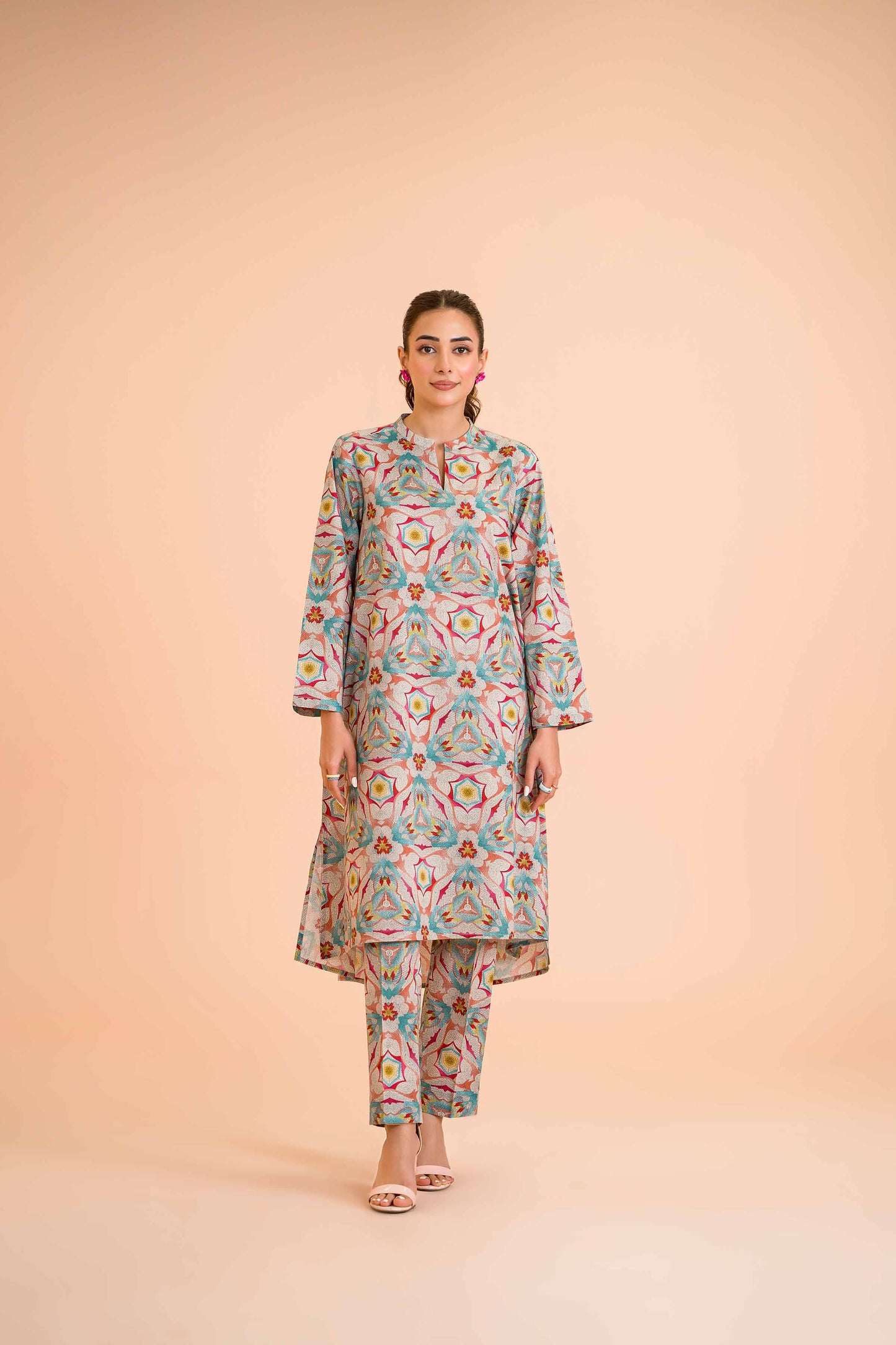 Kaleidoscope Dreams Printed Co-ord Set – Style in Every Angle