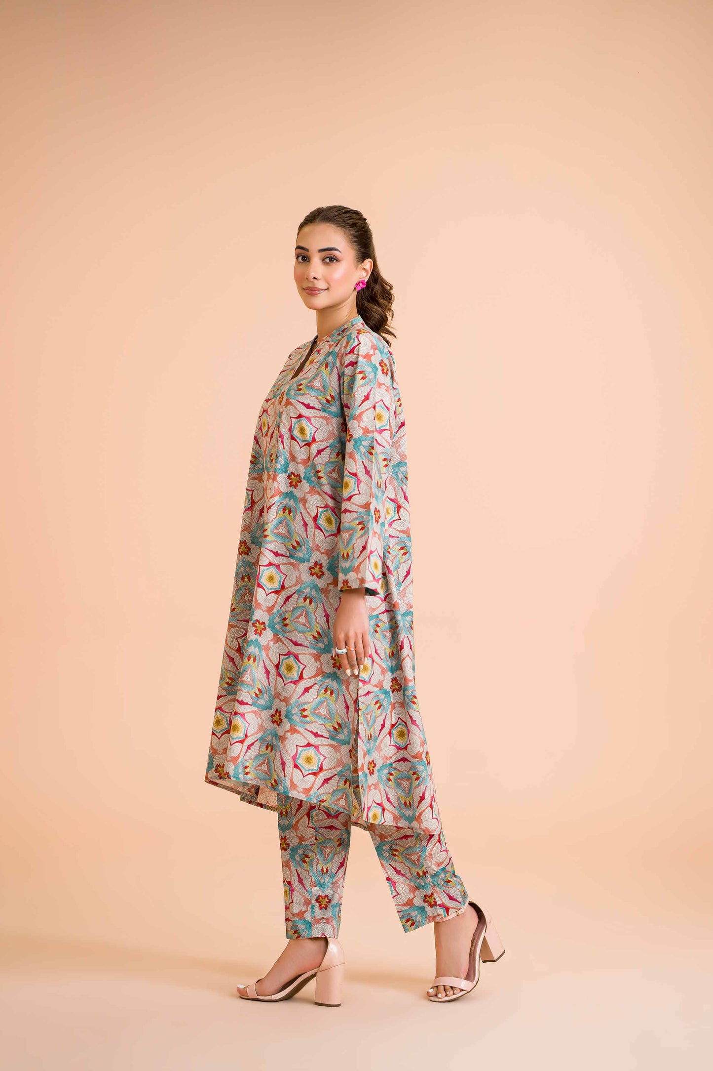Kaleidoscope Dreams Printed Co-ord Set – Style in Every Angle
