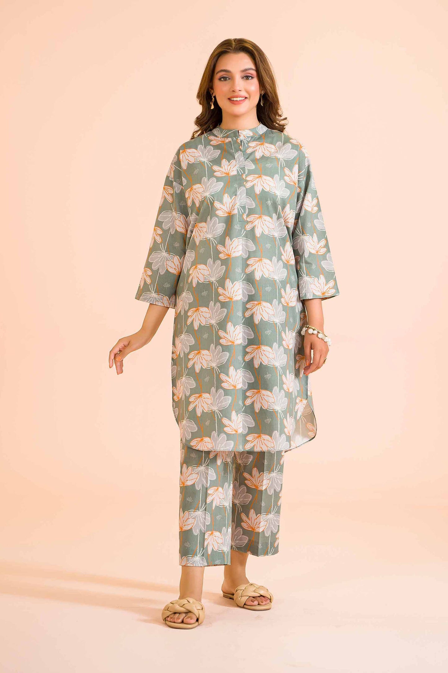 Green Grace Floral Kurta & Pants