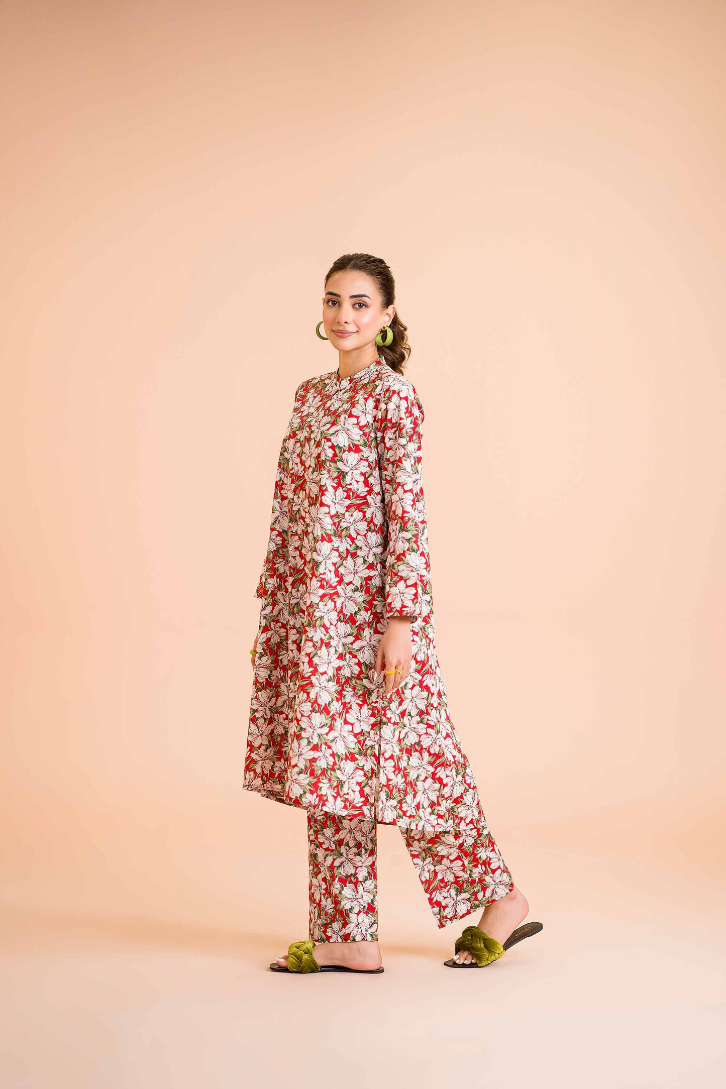 Scarlet Lily Printed Co-ord Set – Red & White Bloom Magic