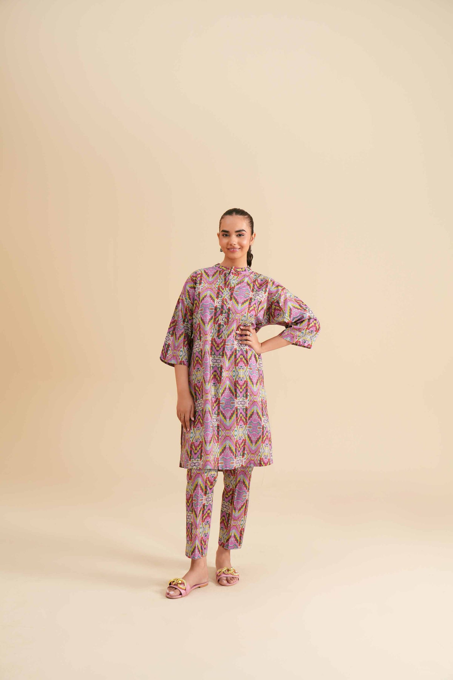Festival Glow Multicolor Ensemble