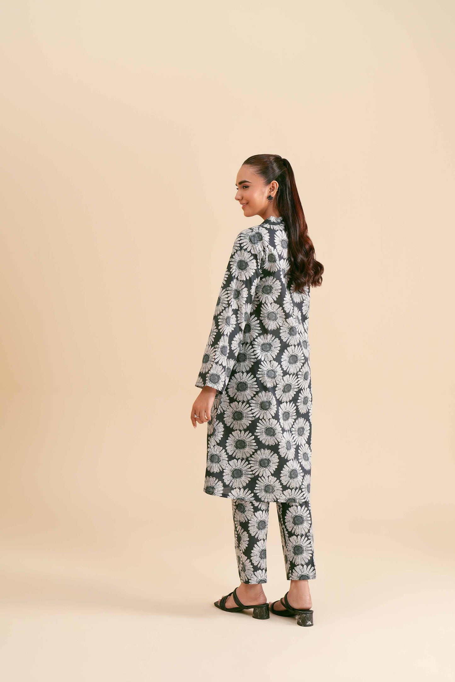 Bold Sunflower Print Kurta & Pant Co-ord
