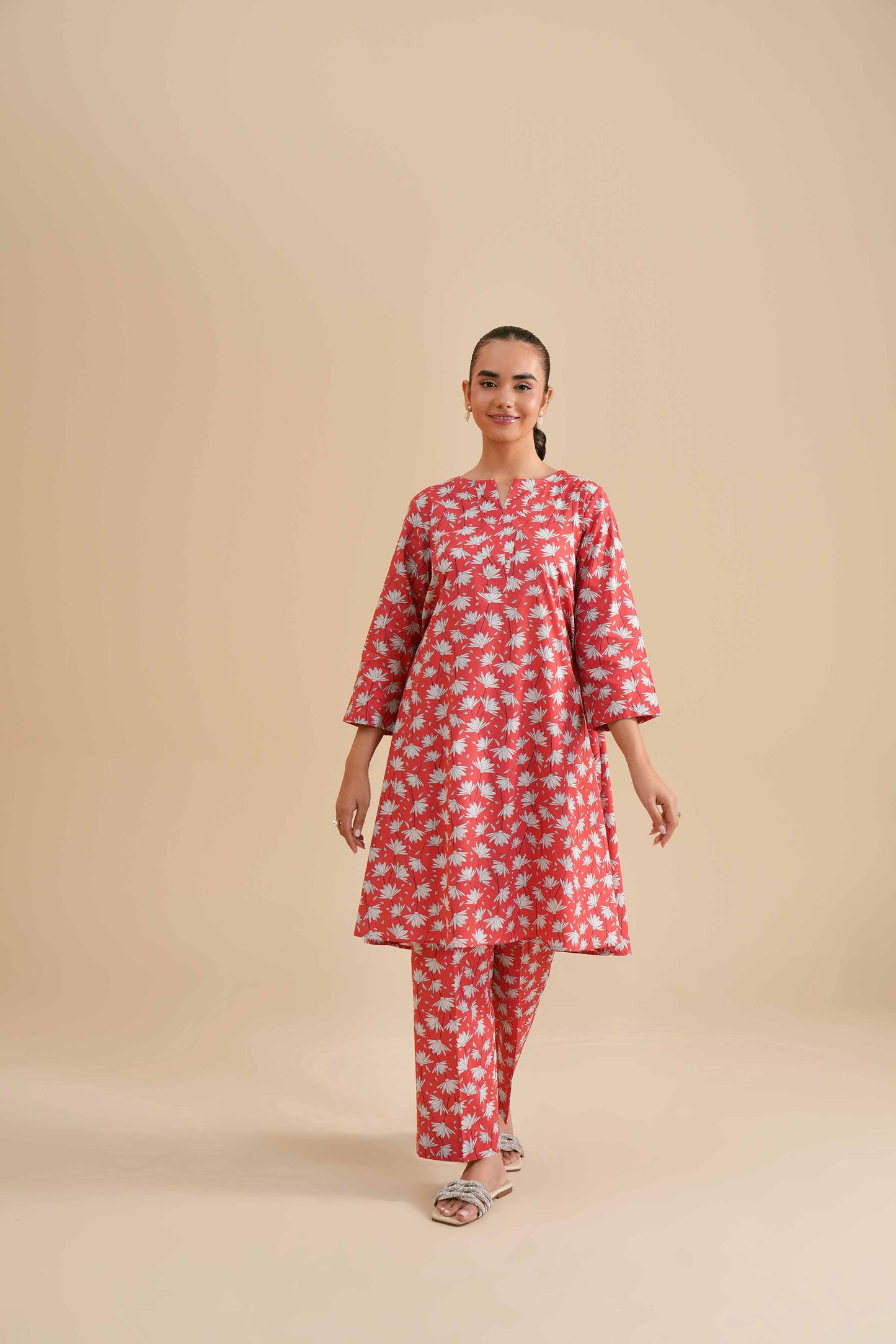 Bold Red Bloom Print Kurta & Pant Co-ord