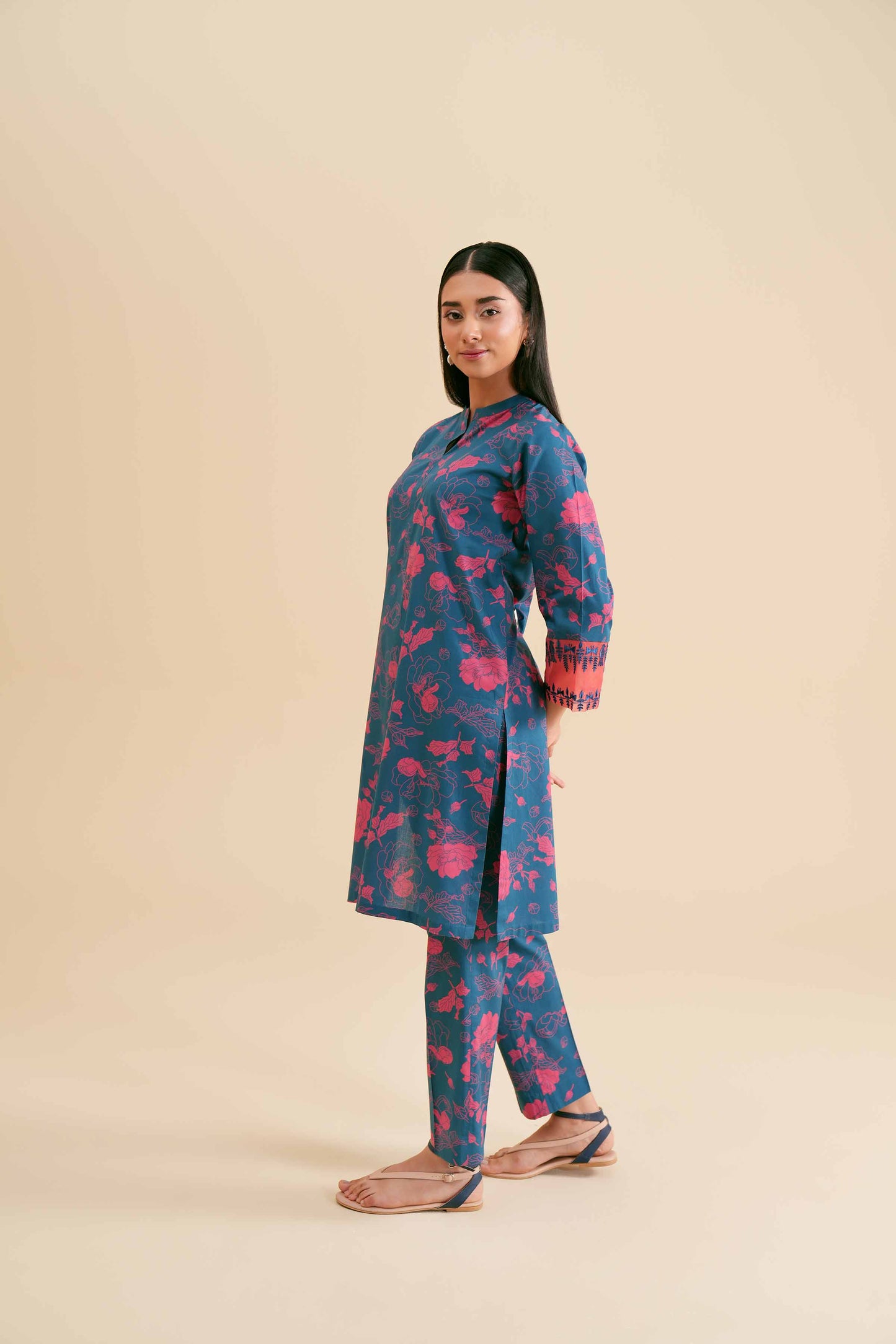 Botanic Elegance Teal Kurta & Pants