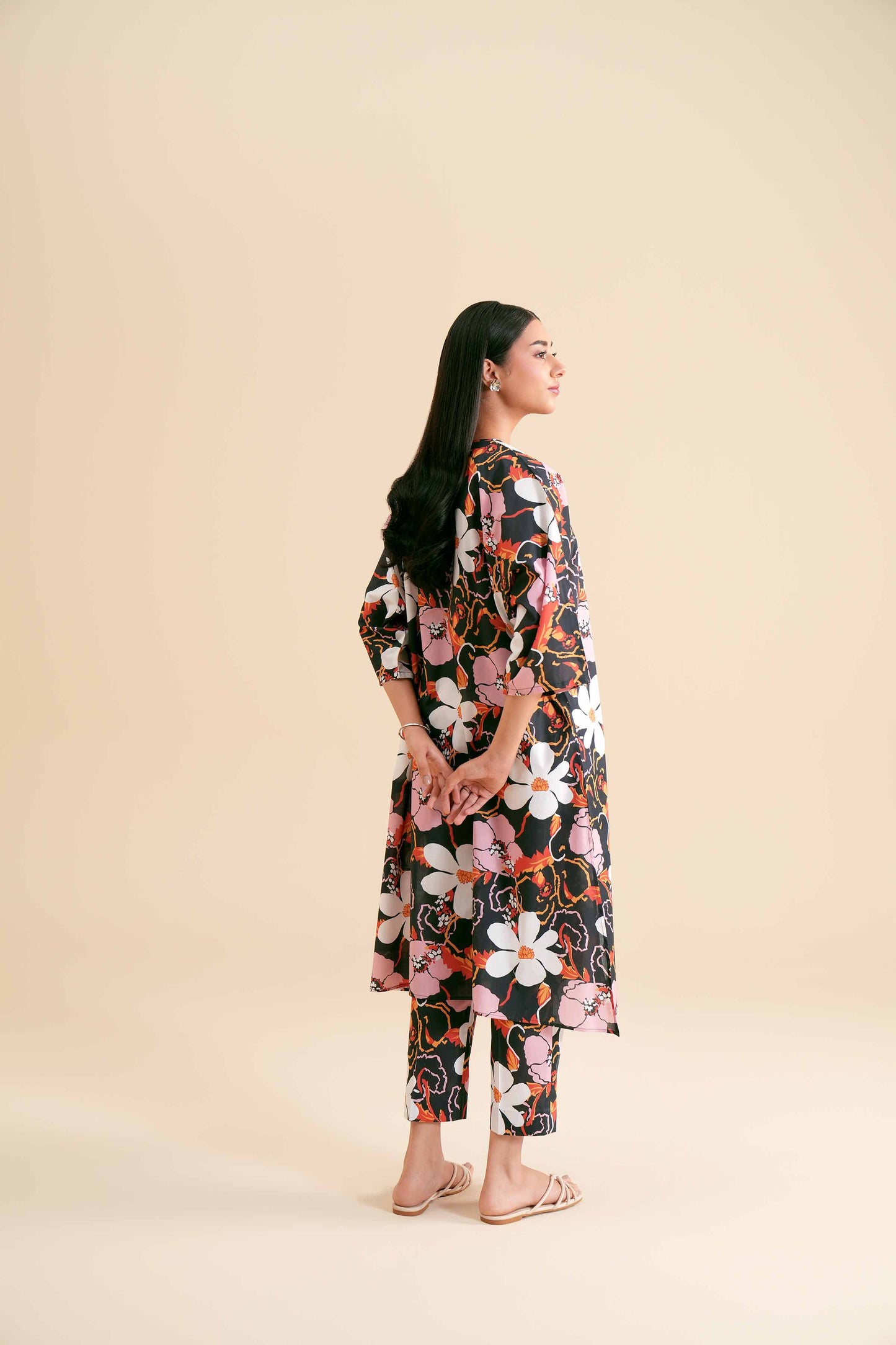 Statement Floral Motif Black Kurta & Pant Set