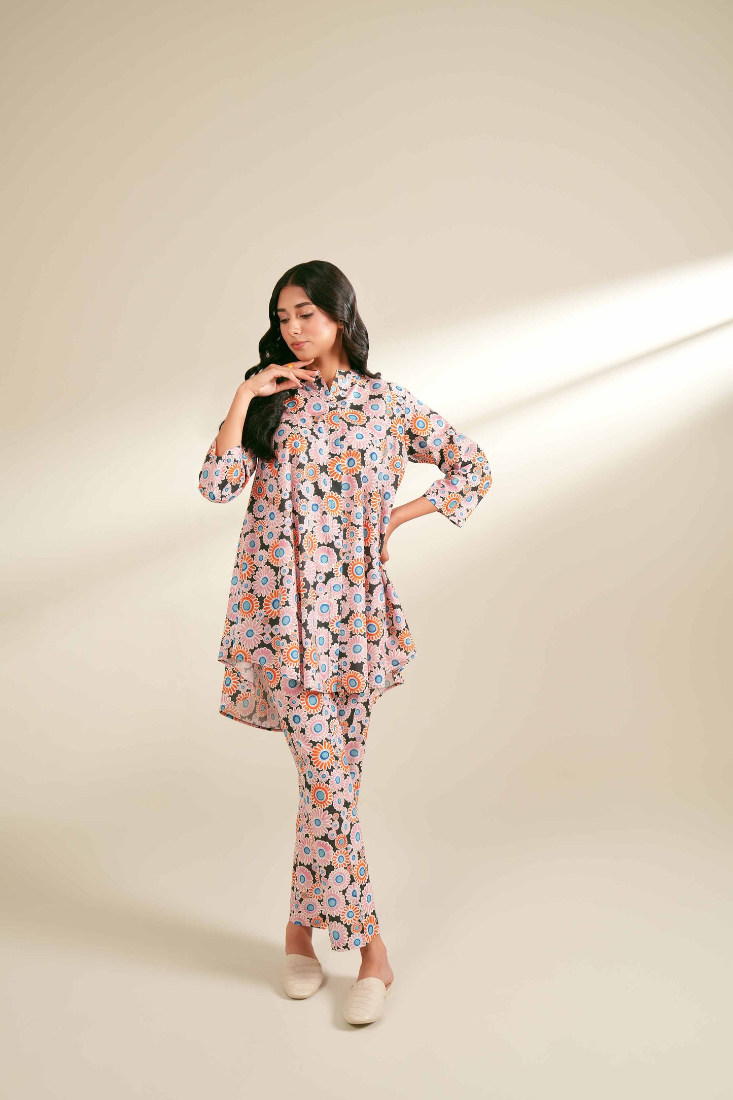 Playful Pastel Pink Daisy Print Kurta & Pant Co-ord