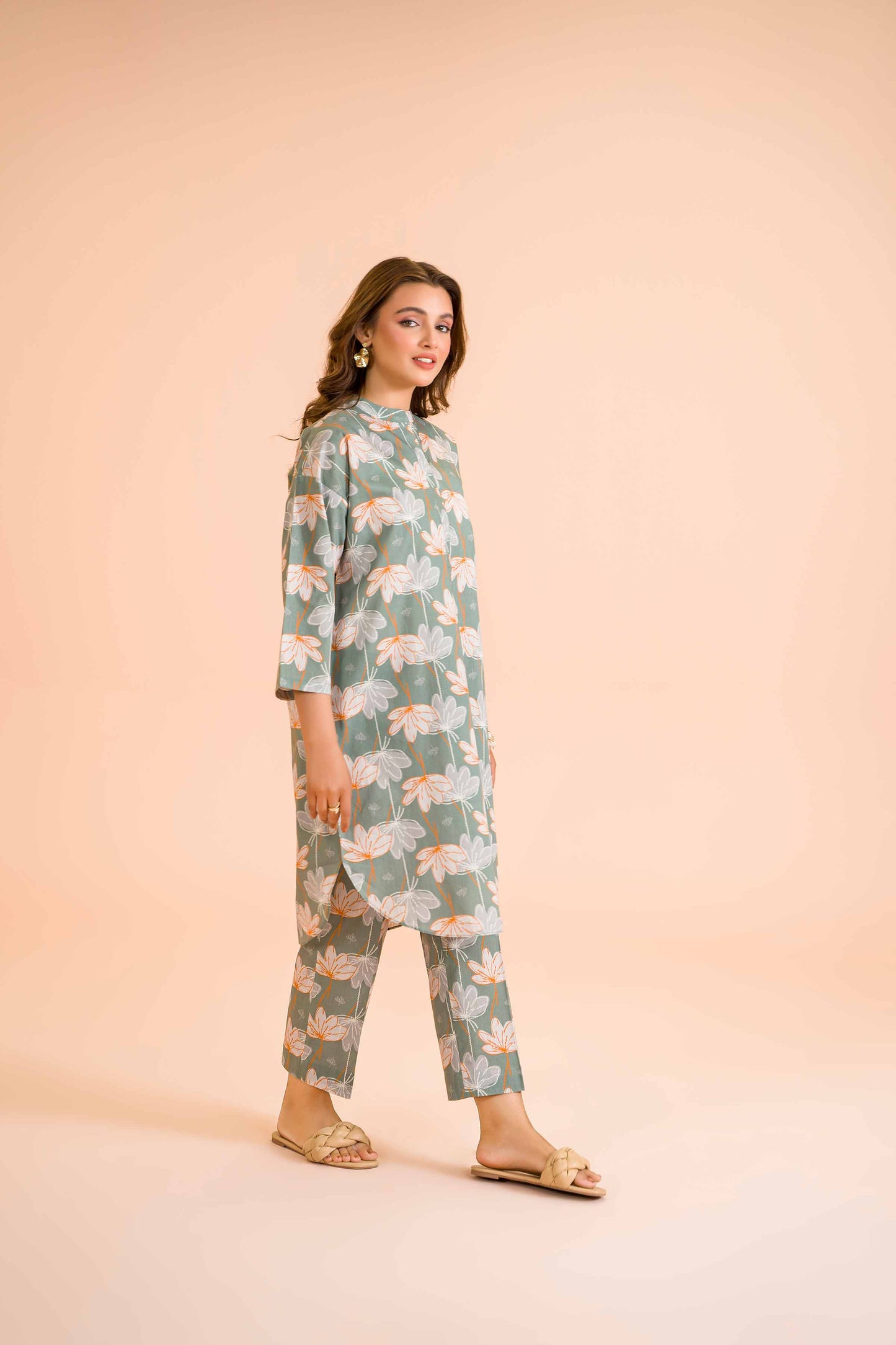 Green Grace Floral Kurta & Pants