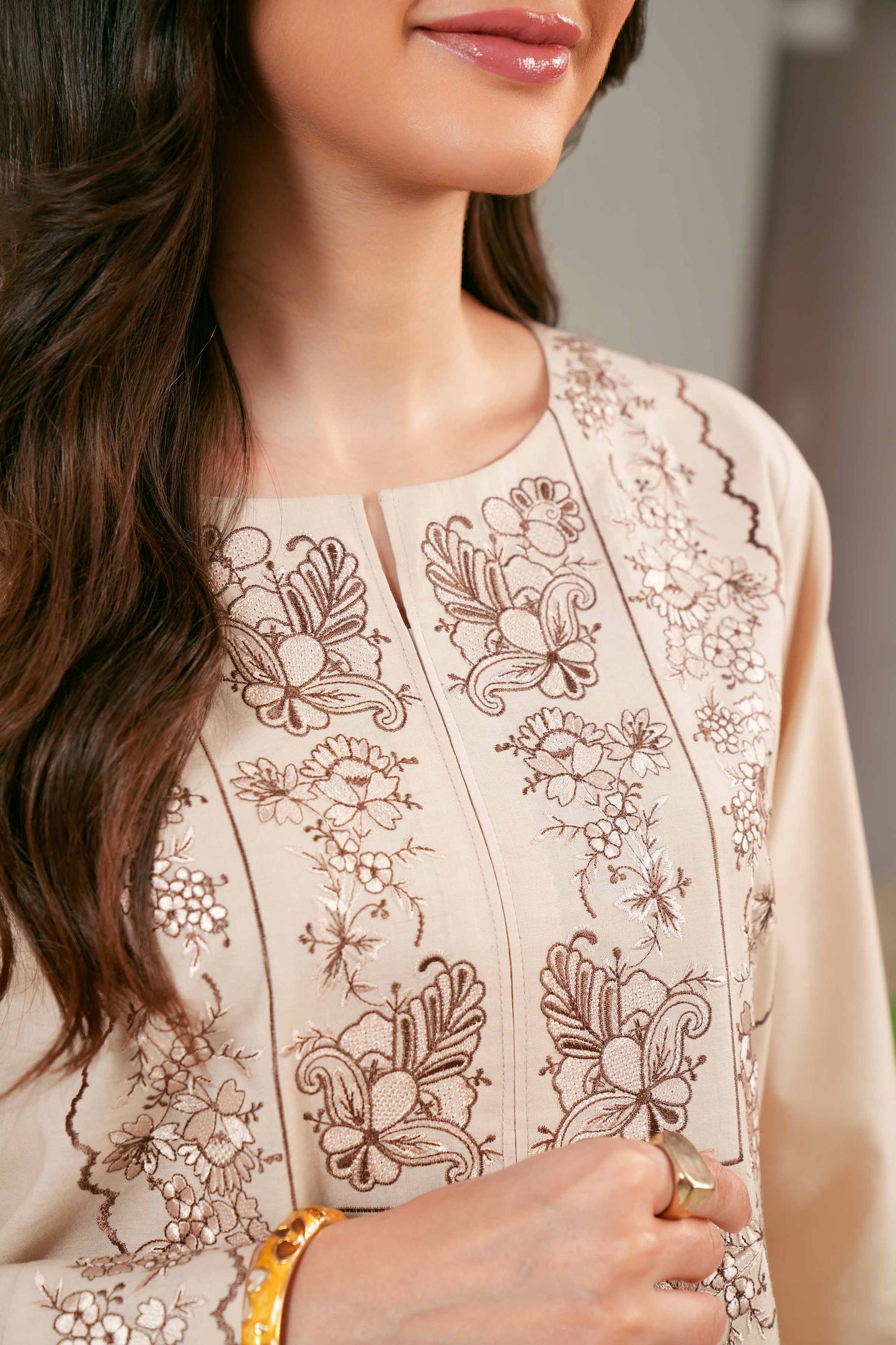 Ivory Elegance Embroidered Panel Kurta Set