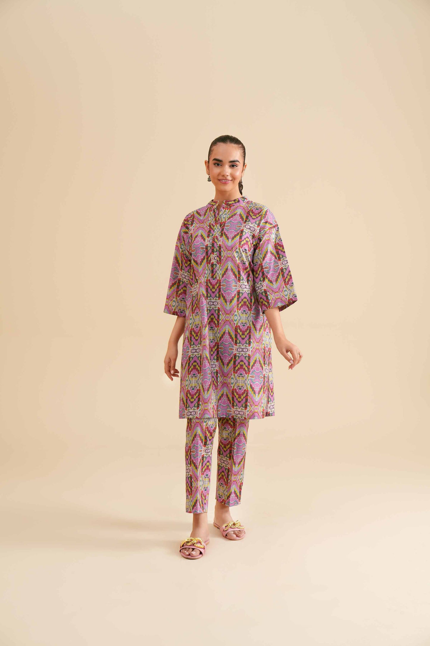 Festival Glow Multicolor Ensemble