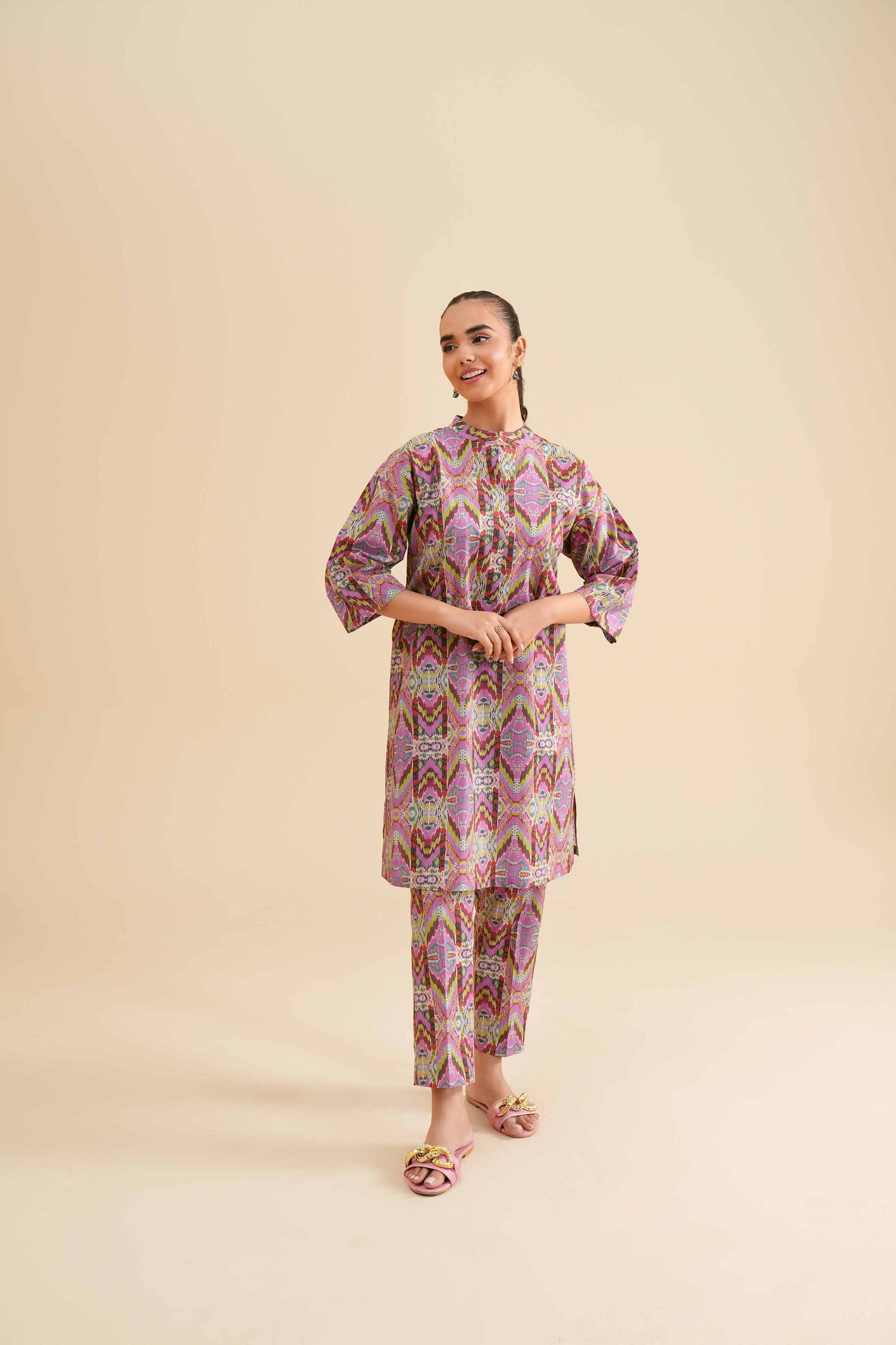 Festival Glow Multicolor Ensemble