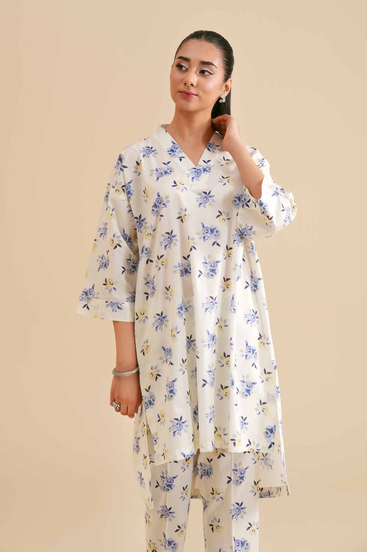 Soft Blue Floral Print Kurta & Pant Co-ord