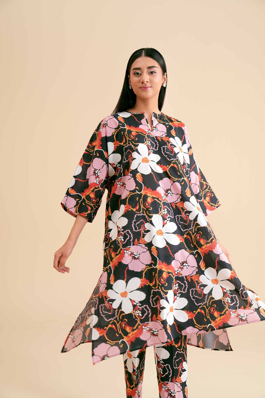 Statement Floral Motif Black Kurta & Pant Set